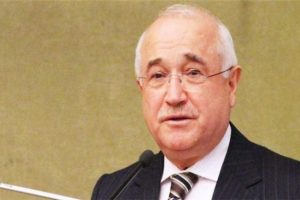 Cemil &Ccedil;i&ccedil;ek ne demek istedi ?