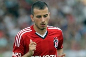Beşiktaş'ta &ccedil;ifte imza!