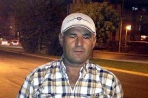 Tekerlekle &ccedil;amurluğun arasına sıkışarak can verdi