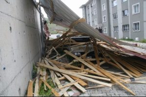 Deprem oluyor sandılar