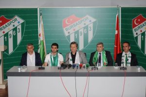 Emre Taşdemir resmen Bursaspor'da!