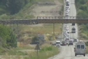 İş&ccedil;iler G&uuml;l'&uuml;n yolunu kesti