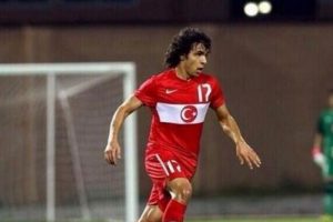 Milli futbolcu denizde kayboldu
