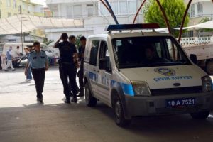 Pazarcıların kavgasında silahlar konuştu: 4 yaralı