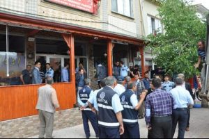 G&ouml;lbaşı'nda yıkım gerginliği