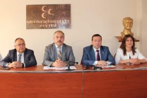 "CHP'li se&ccedil;men AK Parti'ye destek verdi"