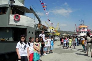 Nusret Mayın gemisi Fo&ccedil;a'da