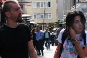 Caner ve Asena Erkin oteli birbirine kattı