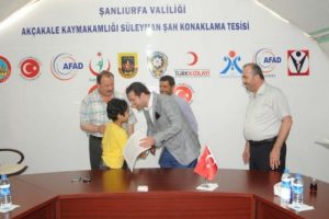 Suriyeli 2 bin &ouml;ğrenci karne heyecanı