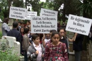Anma programına Bakan da katıldı