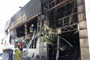 Dev alışveriş merkezi 3 saatte k&uuml;l oldu!