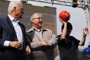 Rıdvan 10 bin &ccedil;ocuğu topla buluşturdu