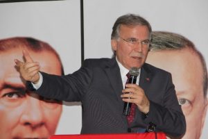 Mehmet Ali Şahin g&ouml;nl&uuml;ndeki ismi a&ccedil;ıkladı!