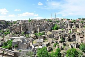 G&uuml;zel Atlar &Uuml;lkesi'nin giriş kapısı: G&uuml;zelyurt