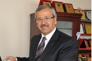 21 yıldır oturduğu koltuğa veda etti