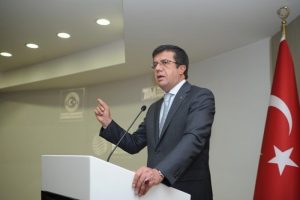 Cari a&ccedil;ık ilk &ccedil;eyrekte y&uuml;zde 30 d&uuml;şt&uuml;