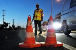 Konya'da bombalı ara&ccedil; alarmı