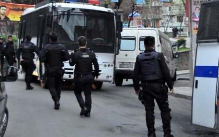Okmeydanı abluka altında