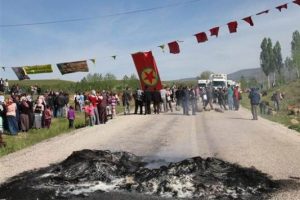 PKK 23 &ouml;ğretmeni ka&ccedil;ırdı, 12 saat sonra serbest bıraktı