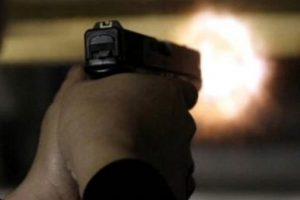 'Durun' diyen polisin kalbine kurşun!
