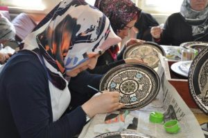 Bakırcılık kursunu bitirdiler şimdi para kazanıyorlar