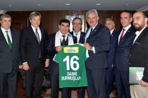Bursaspor'dan Emniyet m&uuml;d&uuml;r&uuml; Durmuşlar'a ziyaret