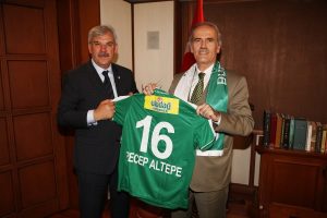 "Bursaspor ligden d&uuml;şerse Bursa d&uuml;şer"