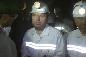 Komisyon &uuml;yeleri madene girdi