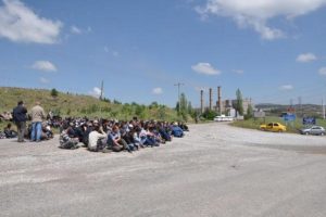 İş&ccedil;ilerinden oturma eylemi