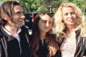O klip &ccedil;&ouml;pe gitti