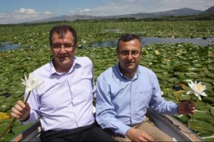 Işıklı G&ouml;l&uuml;'nde Nil&uuml;fer turizmi
