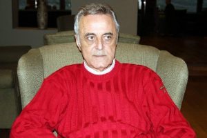 Emaneti de hayata g&ouml;zlerini yumdu