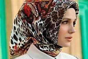 'Baş&ouml;rt&uuml;l&uuml; kızlar partisi'ne tepki