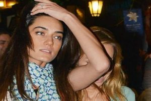 Hande Subaşı'nın rakı balık keyfi