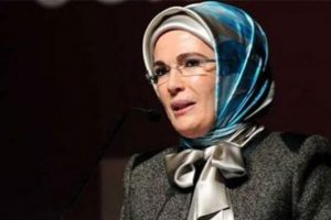 Emine Erdoğan şehit ailelerini ziyaret ediyor