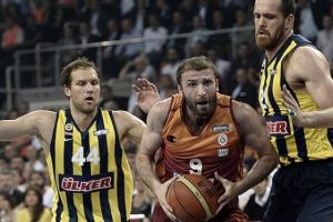 Play-off final serisi kapalı gişe