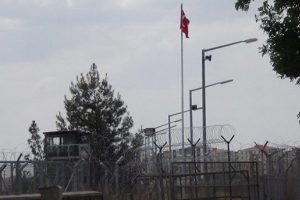 Bayrak indirme olayı esnasında n&ouml;bet&ccedil;iler neredeydi?