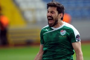 Şener &Ouml;zbayraklı i&ccedil;in Başkan B&ouml;l&uuml;kbaşı devrede