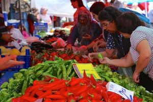 Ramazan'da sebze meyve fiyatları el yakacak
