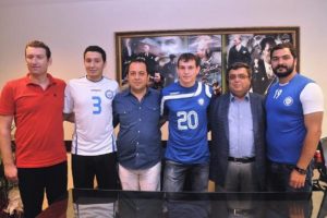 Nil&uuml;fer Belediyespor'da imza şov!