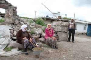 Başkonsolosun hemşehrileri endişeli