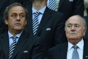 Platini'den adaylık sinyali!