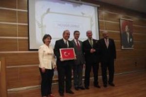 Aile eğitimi alan veliler &ouml;d&uuml;llendirildi