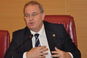 "B&uuml;y&uuml;menin y&uuml;zde 40'ı faiz lobisinden"
