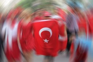 Bayrak olayında sıcak gelişme