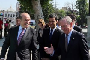 Micheal Bloomberg tarihi yarımadayı gezdi