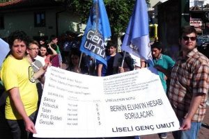 Liseli gen&ccedil;ler Başbakan Erdoğan'a karne hazırladı