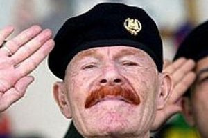 Saddam'ın sağ kolu &ouml;ld&uuml;r&uuml;ld&uuml;!