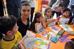 Tuba B&uuml;y&uuml;k&uuml;st&uuml;n "&ccedil;ocuk haklarını'' anlatacak