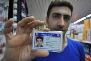 Adı "Ger&ccedil;ek, soyadı ise...